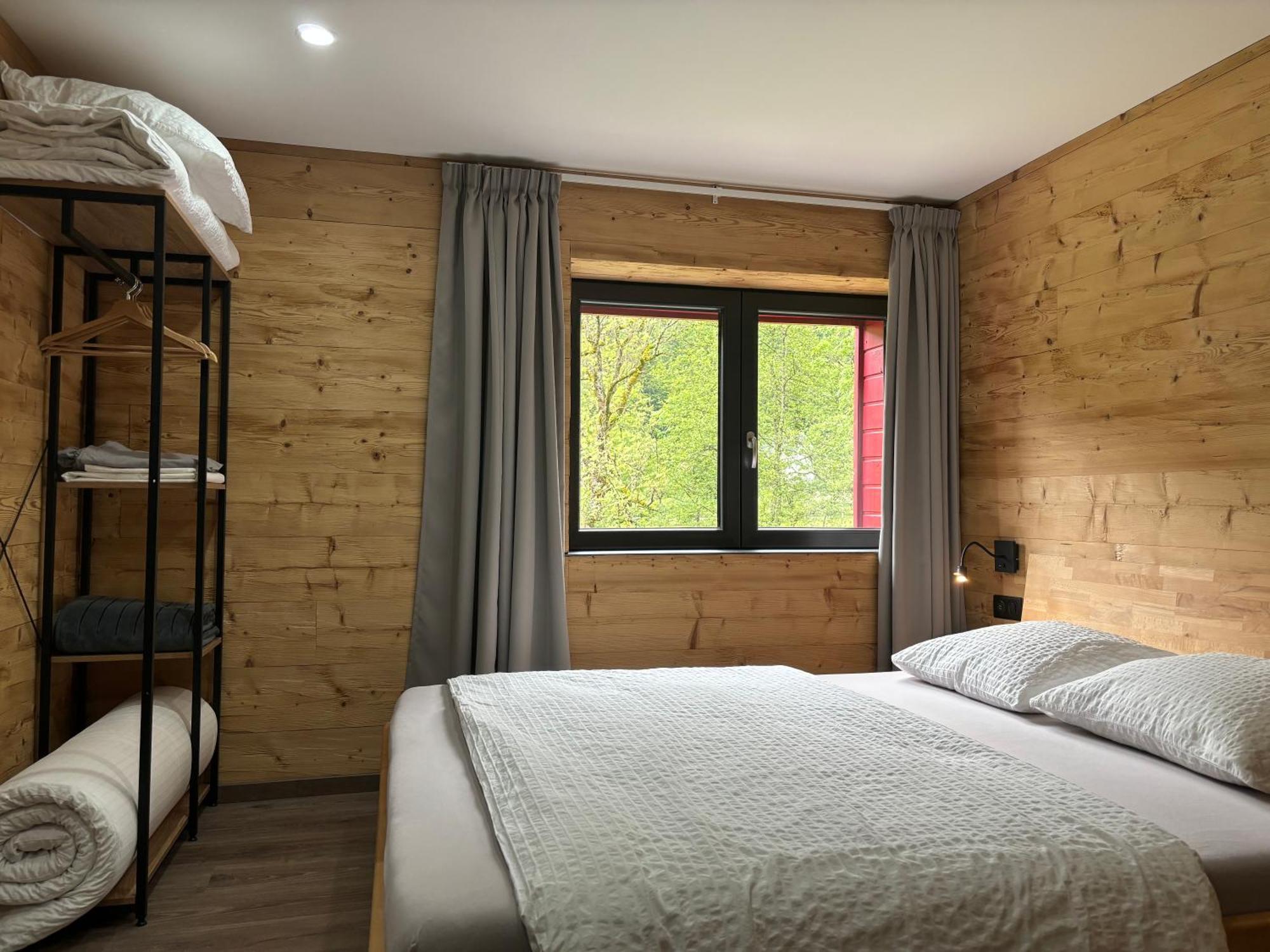 La Ferme De Rochesson, Jacuzzis & Piscine Commune 외부 사진